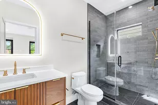 210 Kalos St, Philadelphia, PA 19128 - Photo 24
