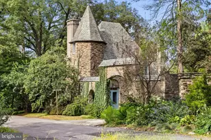 419 Gate Ln, Philadelphia, PA 19119 - Photo 6