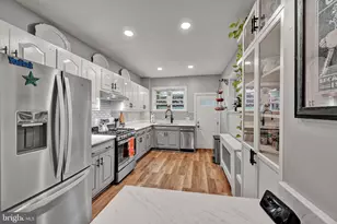 2233 S Colorado St, Philadelphia, PA 19145 - Photo 14