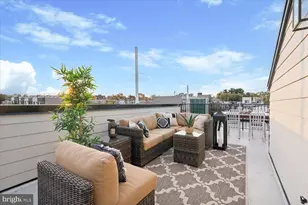 128 E Sharpnack St, Philadelphia, PA 19119 - Photo 16