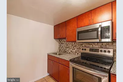 1324 Locust Street #207, Philadelphia, PA 19107 - Photo 2