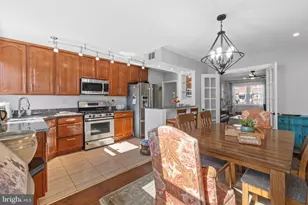 6135 Reach St, Philadelphia, PA 19111 - Photo 8