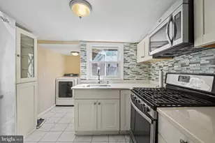 416 E Flora St, Philadelphia, PA 19125 - Photo 2