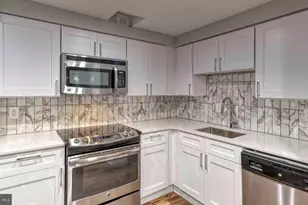 1815 John F Kennedy Blvd, Philadelphia, PA 19103 - Photo 2