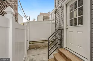 2439 Jasper St, Philadelphia, PA 19125 - Photo 32