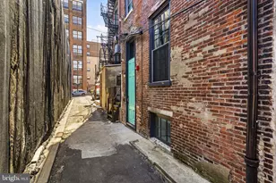 257 N 3rd St, Philadelphia, PA 19106 - Photo 24