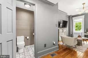 1309 Christian St, Philadelphia, PA 19147 - Photo 18