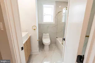 1005 Morris St, Philadelphia, PA 19148 - Photo 18