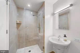 317-319 Vine St, Philadelphia, PA 19106 - Photo 24