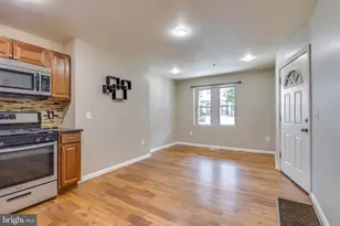 662 N 33rd St, Philadelphia, PA 19104 - Photo 4