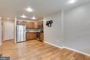 662 N 33rd St, Philadelphia, PA 19104 - Photo 2