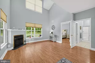 542 Easy St, Philadelphia, PA 19111 - Photo 8