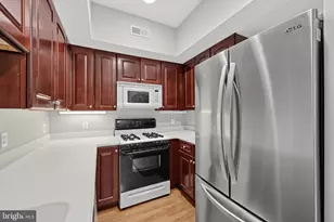 542 Easy St, Philadelphia, PA 19111 - Photo 12