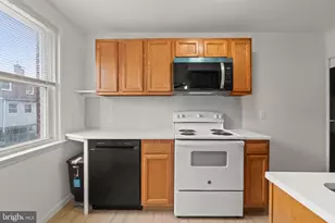8038 Moro St, Philadelphia, PA 19136 - Photo 10
