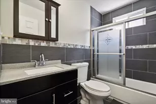 2045 Morris St, Philadelphia, PA 19145 - Photo 10