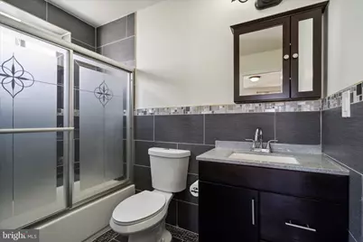 2045 Morris Street, Philadelphia, PA 19145 - Photo 12