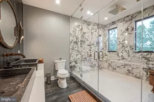 1109 Earl St, Philadelphia, PA 19125 - Photo 40