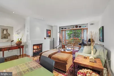 642 Fitzwater Street, Philadelphia, PA 19147 - Photo 4