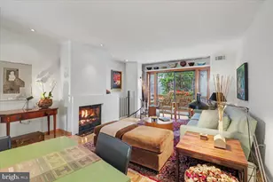 642 Fitzwater St, Philadelphia, PA 19147 - Photo 4