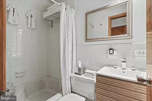 642 Fitzwater St, Philadelphia, PA 19147 - Photo 36