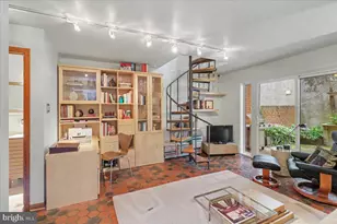 642 Fitzwater St, Philadelphia, PA 19147 - Photo 34