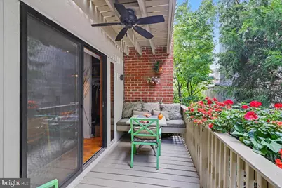642 Fitzwater Street, Philadelphia, PA 19147 - Photo 6
