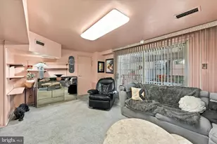 10222 Clark St, Philadelphia, PA 19116 - Photo 32