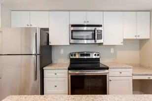 2031 South St, Philadelphia, PA 19146 - Photo 12