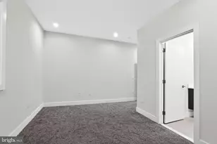 2527 Graduate Square, Philadelphia, PA 19146 - Photo 40