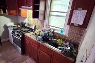6945 Theodore St, Philadelphia, PA 19142 - Photo 8