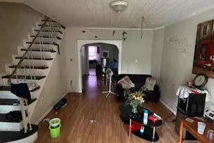 6945 Theodore St, Philadelphia, PA 19142 - Photo 4