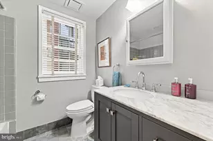 308 Lombard St, Philadelphia, PA 19147 - Photo 20
