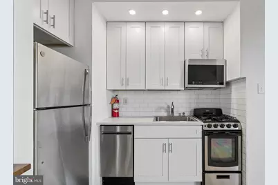 2601 Pennsylvania Avenue #401, Philadelphia, PA 19130 - Photo 6