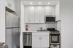 2601 Pennsylvania Ave, Philadelphia, PA 19130 - Photo 6
