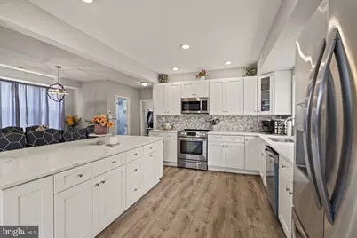 510 Smithfield Avenue, Philadelphia, PA 19116 - Photo 4