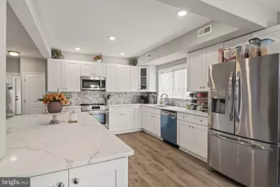 510 Smithfield Avenue, Philadelphia, PA 19116 - Photo 2