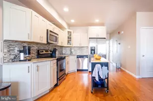 1826 Christian St, Philadelphia, PA 19146 - Photo 4