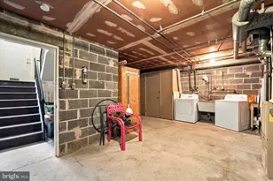 316 Hermit St, Philadelphia, PA 19128 - Photo 32