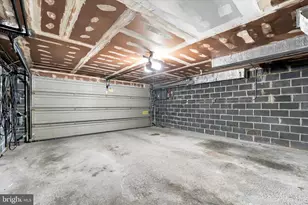 316 Hermit St, Philadelphia, PA 19128 - Photo 34