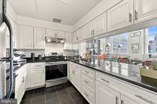 1238 Callowhill St, Philadelphia, PA 19123 - Photo 12
