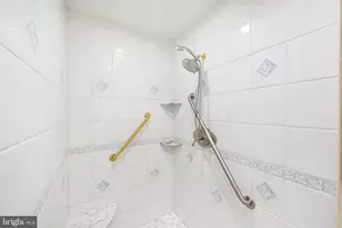 4625 Eden St, Philadelphia, PA 19114 - Photo 36