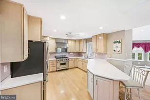 4625 Eden St, Philadelphia, PA 19114 - Photo 16