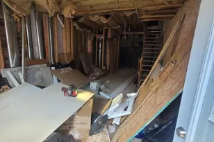 2037 Pierce St, Philadelphia, PA 19145 - Photo 2