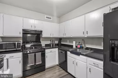 47202 Delaire Landing Road #202, Philadelphia, PA 19114 - Photo 6