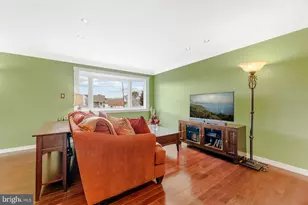 9751 Clark St, Philadelphia, PA 19115 - Photo 8