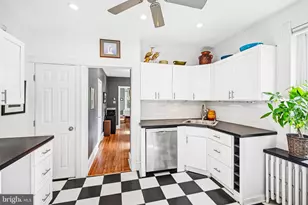 29 W Willow Grove Ave, Philadelphia, PA 19118 - Photo 18