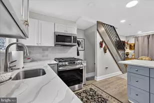 909 S Sheridan Street S, Philadelphia, PA 19147 - Photo 8