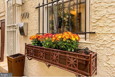 909 S Sheridan Street S, Philadelphia, PA 19147 - Photo 2