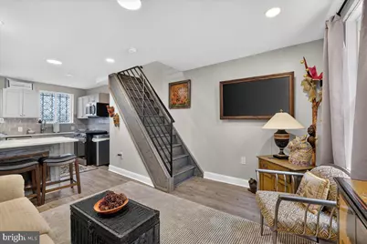 909 S Sheridan Street S, Philadelphia, PA 19147 - Photo 4