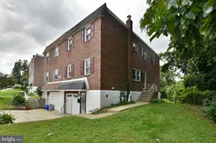 2628 Maxwell St, Philadelphia, PA 19152 - Photo 2